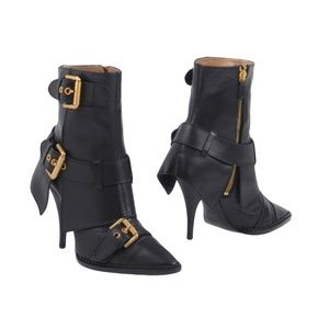 Moschino boots